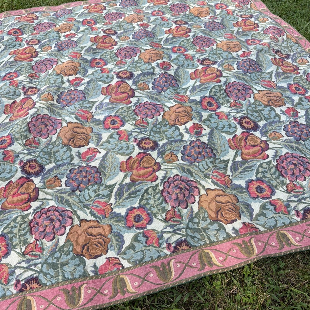 Vintage French Style Aubusson Floral Tapestry Bedding Cotton Coverlet 55''x 55''